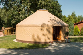 Moderne Jurte Herbsleben